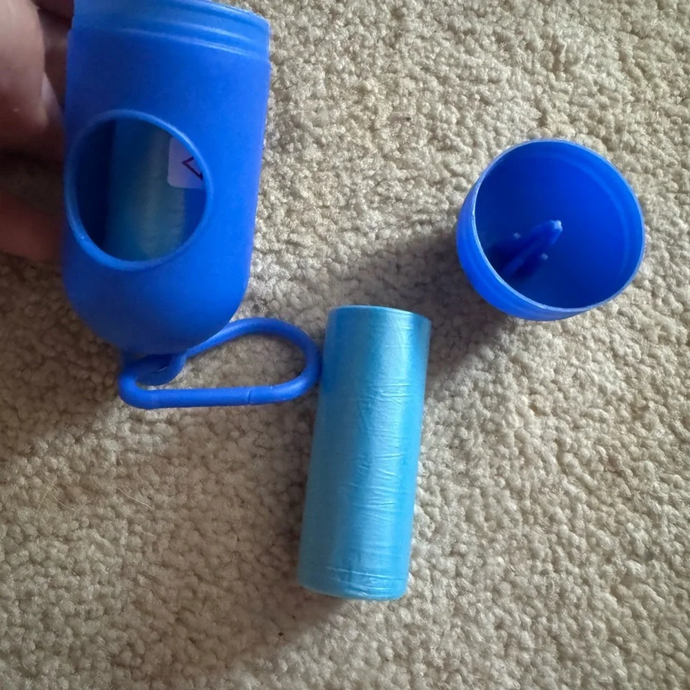 NWT Portable Blue Pet Water Bottle / Collapsible Travel Water Bowl / Bag Holder